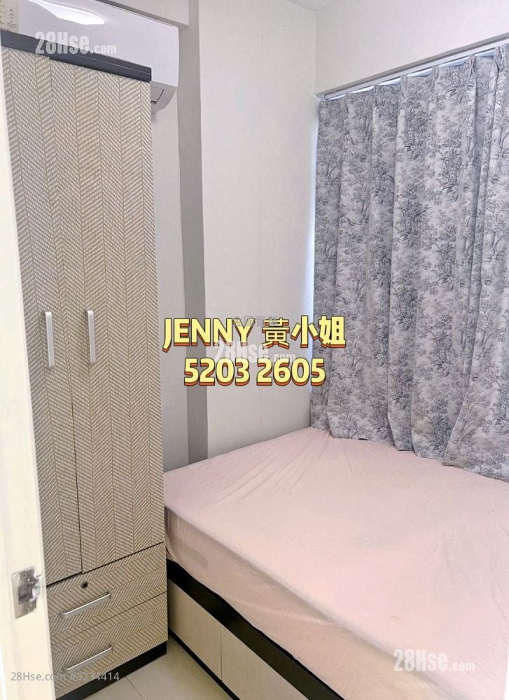 New Man Lee Building Sell 2 Bedrooms , 1 Bathroom 285 ft²