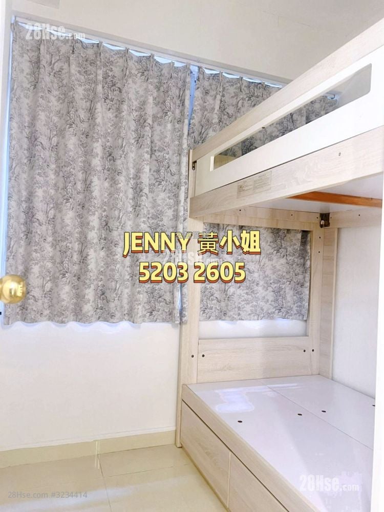 New Man Lee Building Sell 2 Bedrooms , 1 Bathroom 285 ft²