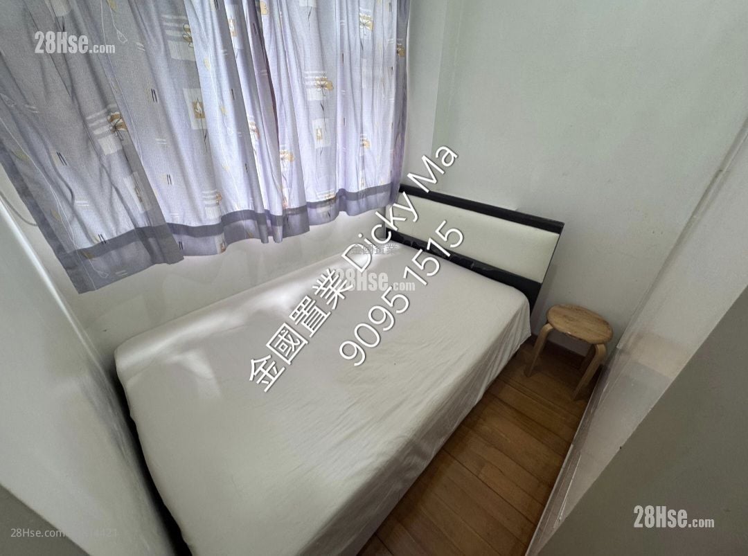 Golden House Rental 2 Bedrooms , 1 Bathroom 377 ft²