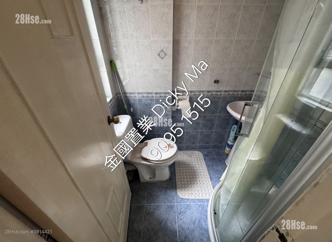 Golden House Rental 2 Bedrooms , 1 Bathroom 377 ft²