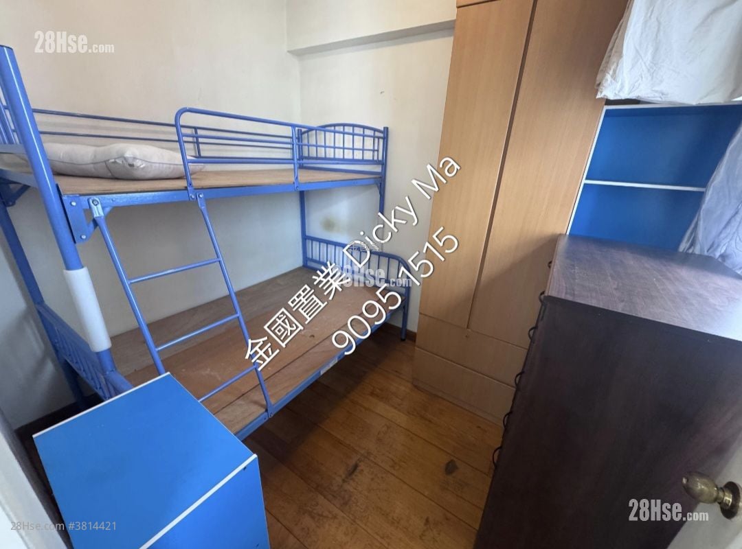 Golden House Rental 2 Bedrooms , 1 Bathroom 377 ft²