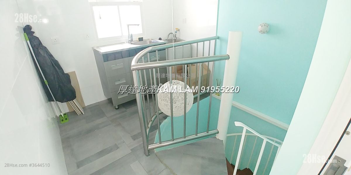 Village Sell 3 Bedrooms , 2 Bathrooms 600 ft²