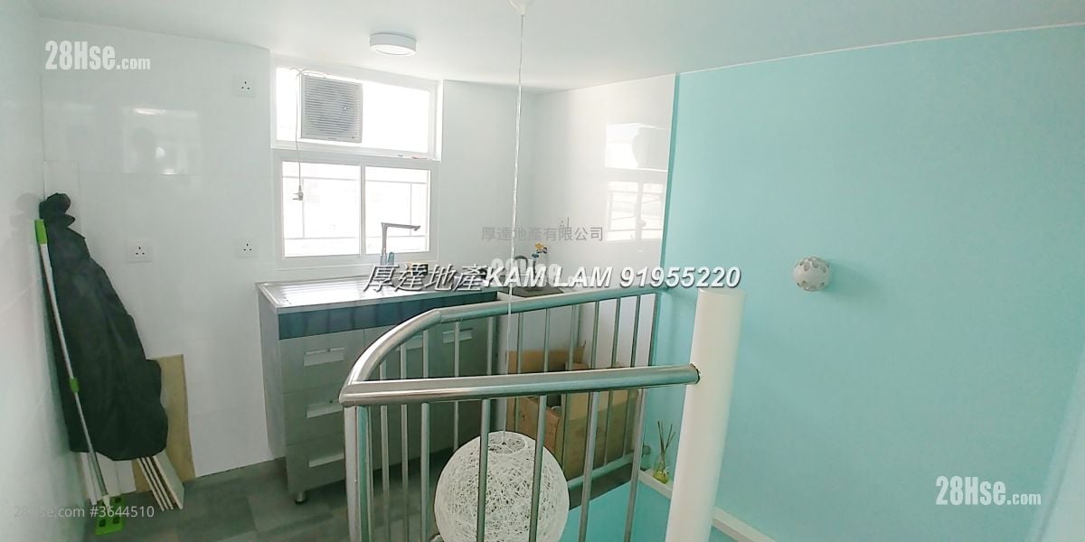 Village Sell 3 Bedrooms , 2 Bathrooms 600 ft²