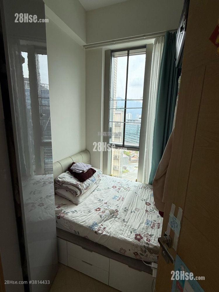 逸珑湾8 售盘 3 房 , 2 浴室 698 平方尺