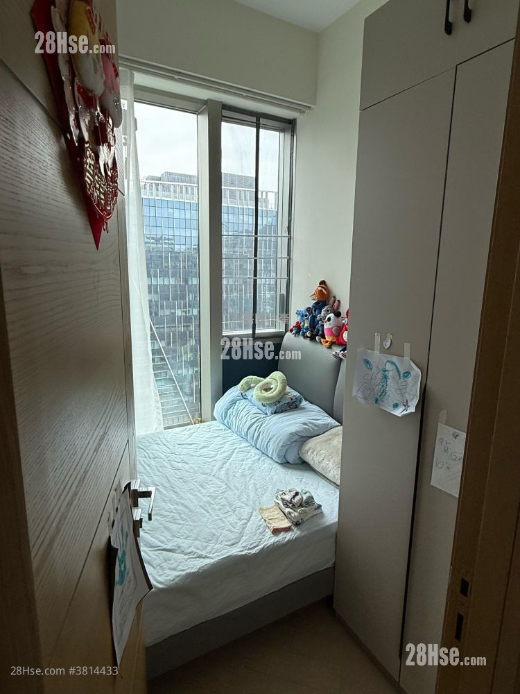 逸珑湾8 售盘 3 房 , 2 浴室 698 平方尺