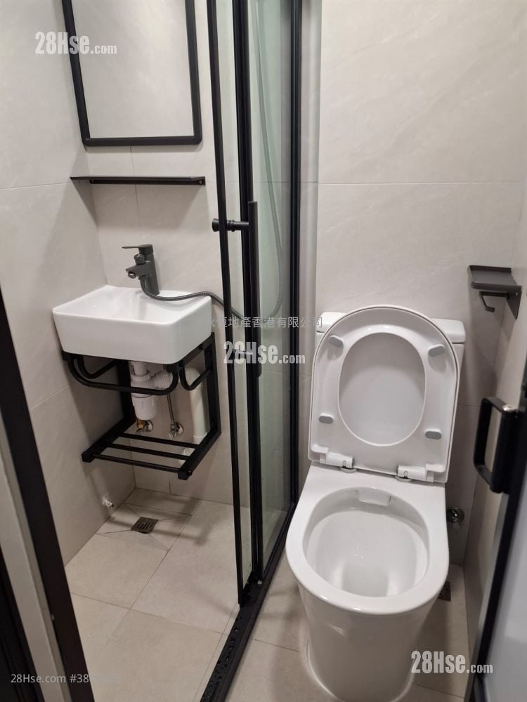 Tung Fat Building Rental 1 Bedroom , 1 Bathroom 180 ft²