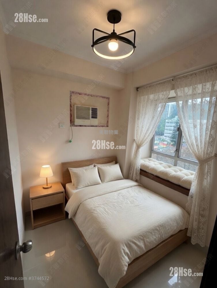 Chuen Fai Centre Sell 2 Bedrooms , 1 Bathroom 312 ft²