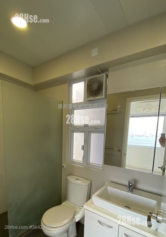 Wilmer Building Sell 1 Bedroom , 1 Bathroom 329 ft²