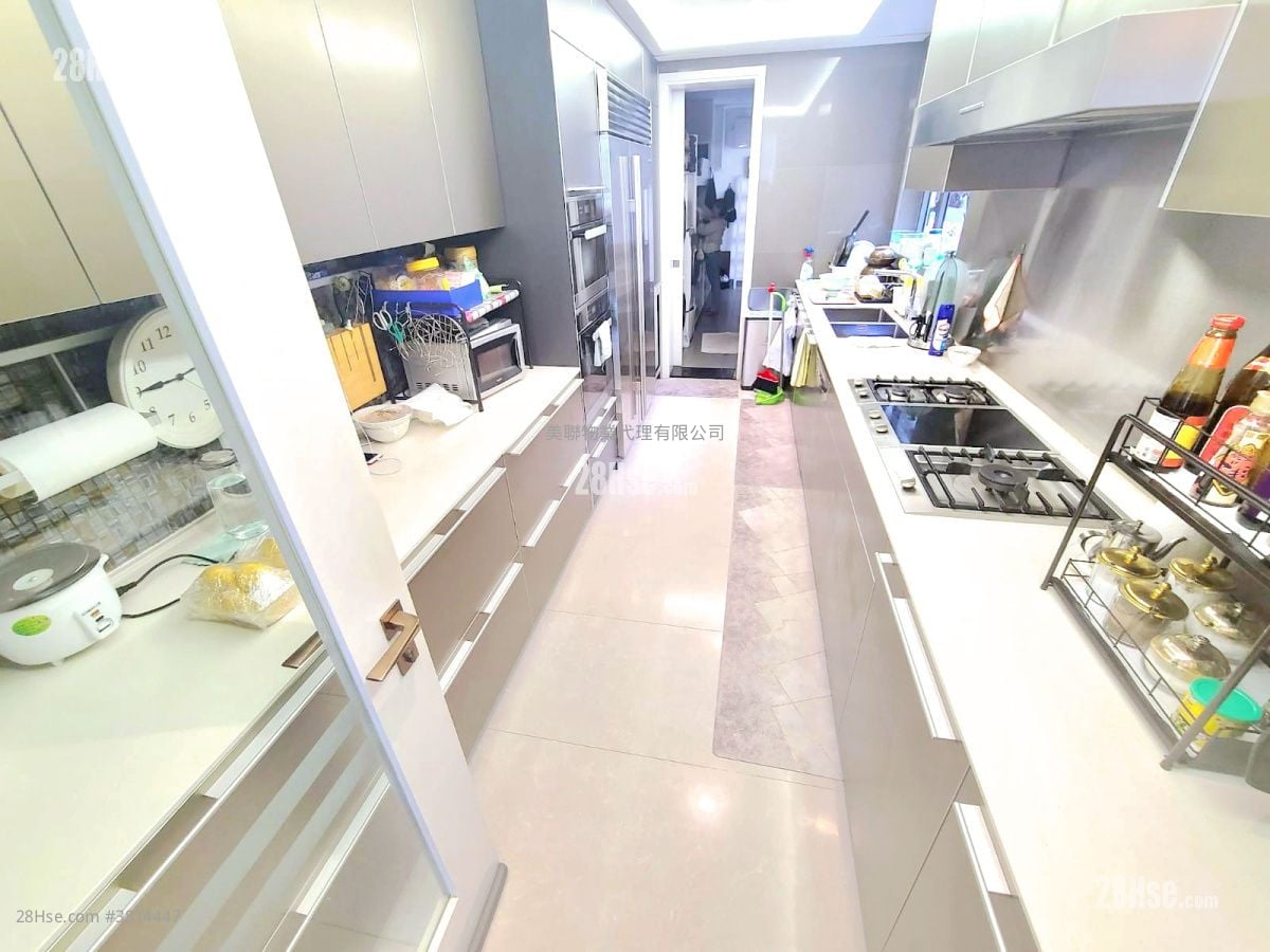 The Grampian 售盘 4 房 , 5+ 浴室 2,077 平方尺