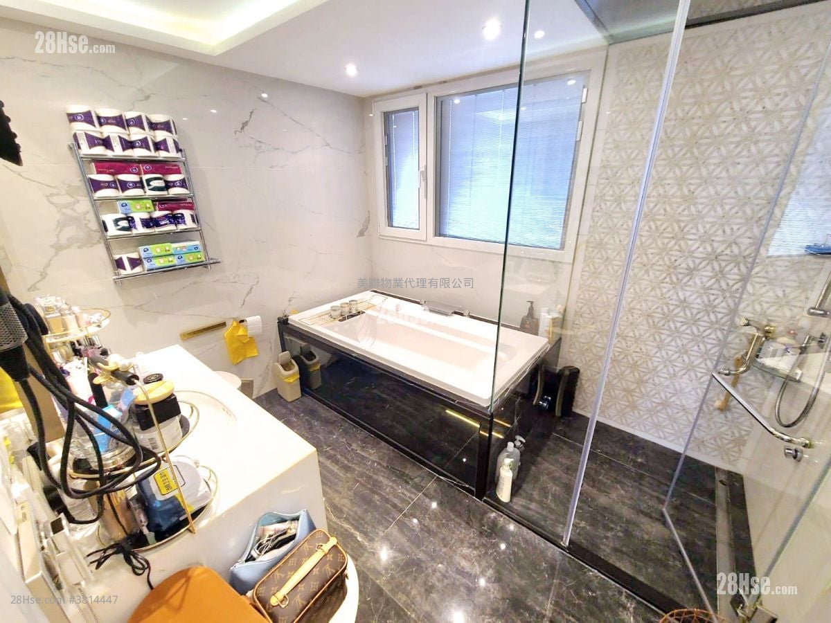 The Grampian 售盘 4 房 , 5+ 浴室 2,077 平方尺