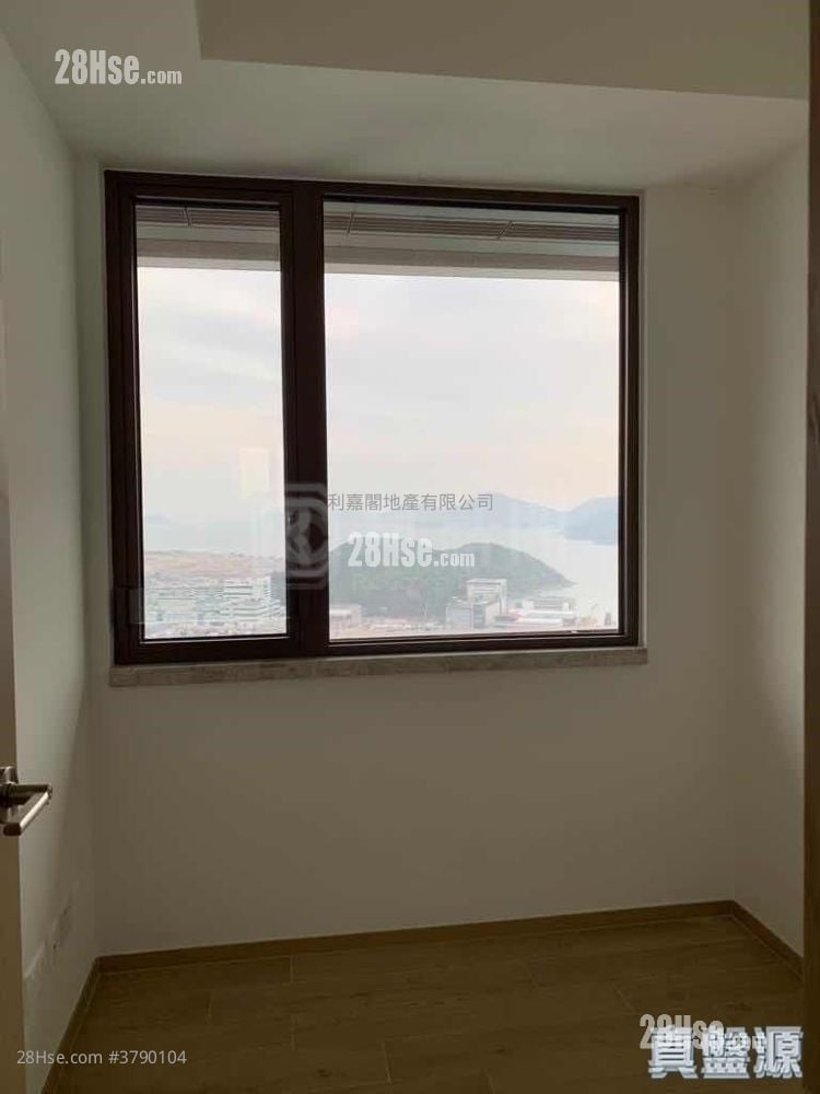 Lp6 Sell 2 Bedrooms , 1 Bathroom 429 ft²