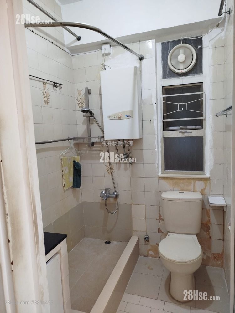 Foo Tat Building Sell 1 Bathroom 222 ft²