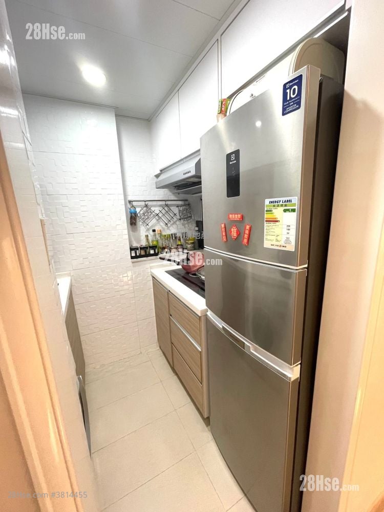 New Kwai Fong Gardens Sell 2 Bedrooms , 1 Bathroom 408 ft²