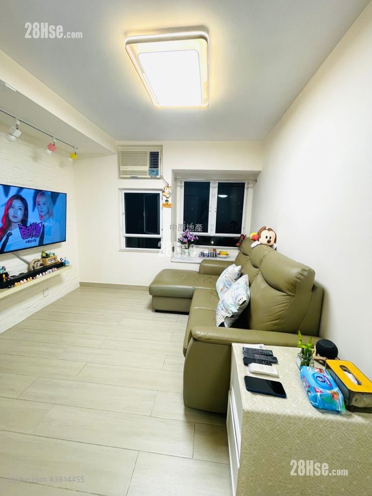 New Kwai Fong Gardens Sell 2 Bedrooms , 1 Bathroom 408 ft²
