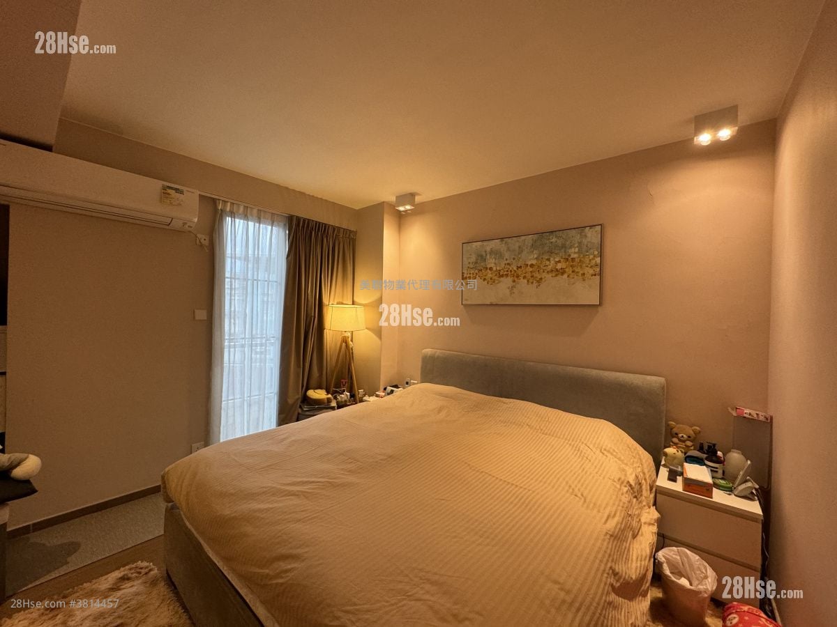 Palm Springs Sell 3 Bedrooms 1,367 ft²