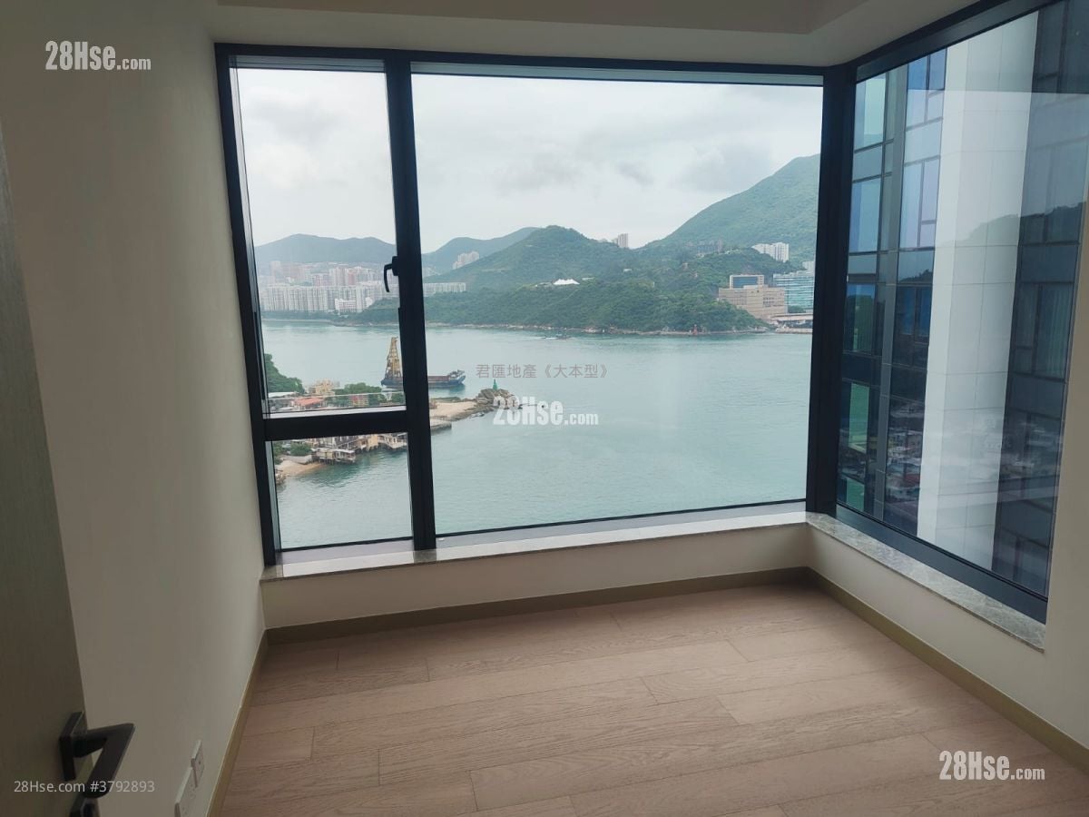 Montego Bay Sell 3 Bedrooms , 2 Bathrooms 798 ft²