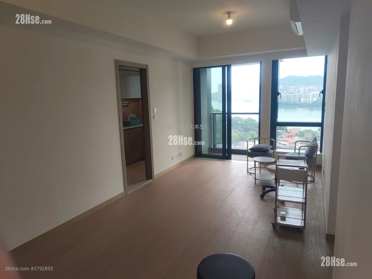 Montego Bay Sell 3 Bedrooms , 2 Bathrooms 798 ft²