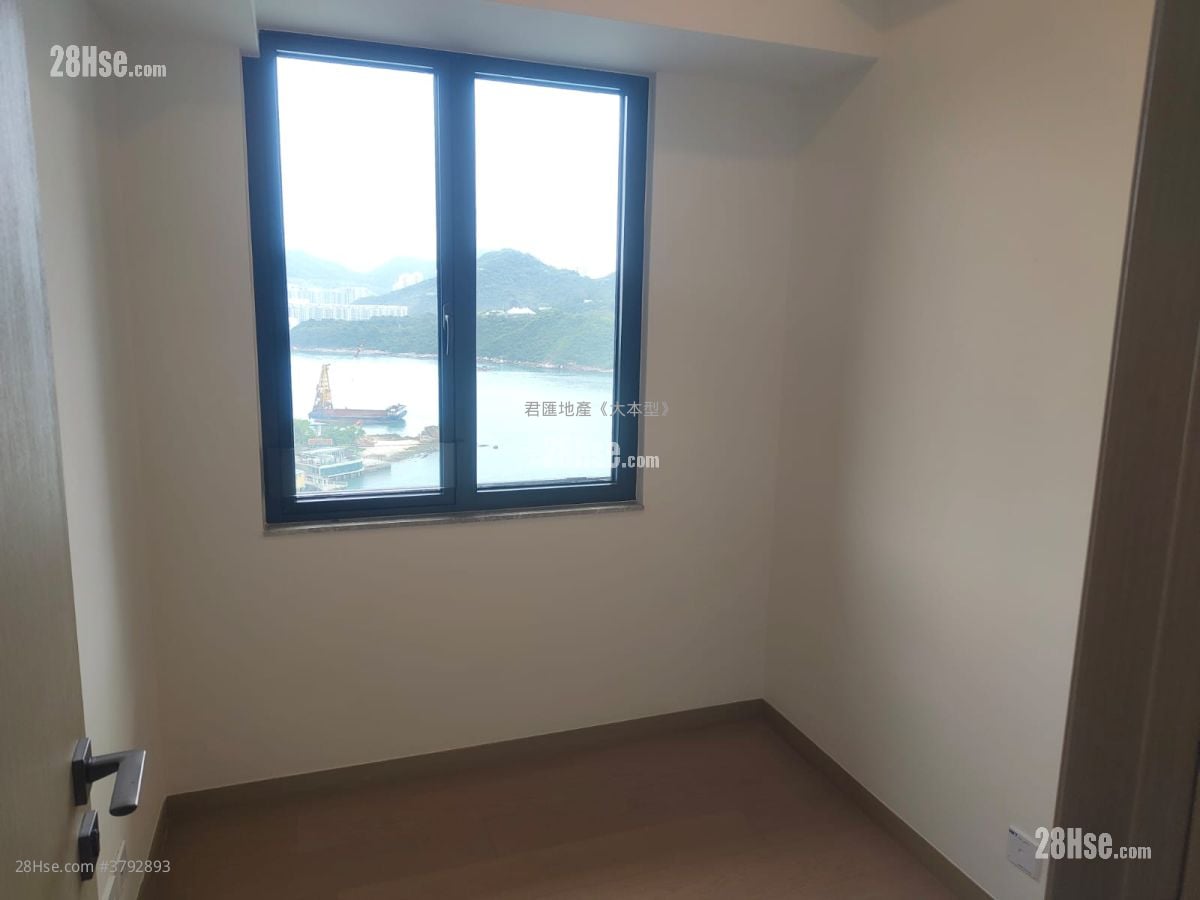 Montego Bay Sell 3 Bedrooms , 2 Bathrooms 798 ft²