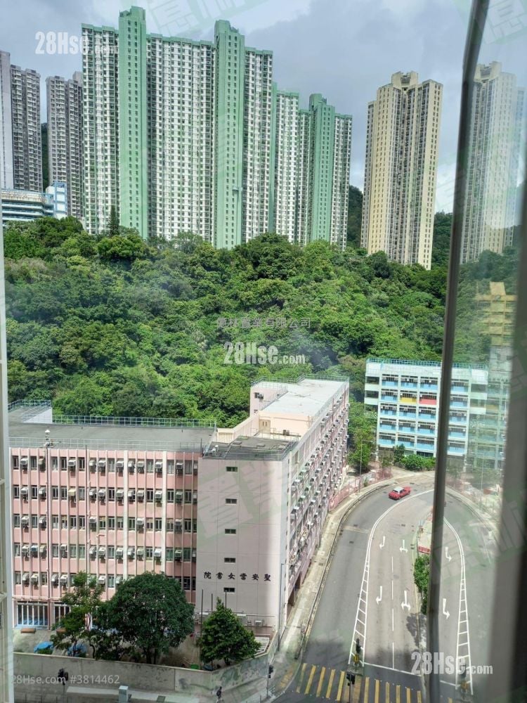 油翠苑 售盘 2 房 , 1 浴室 400 平方尺