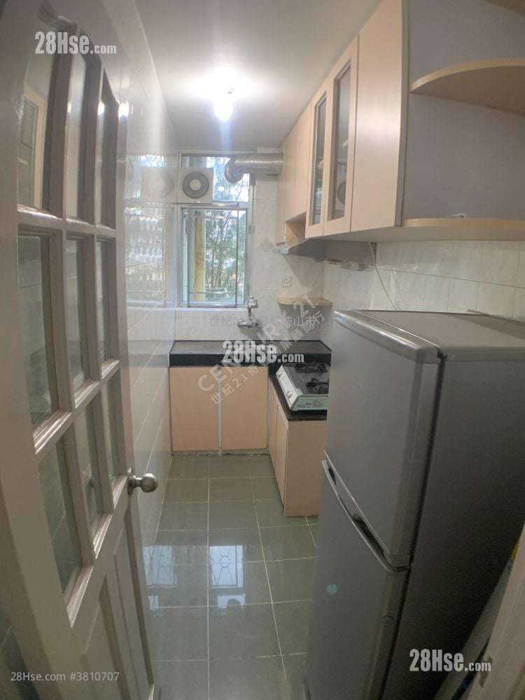 富宝花园 售盘 2 房 , 1 浴室 431 平方尺