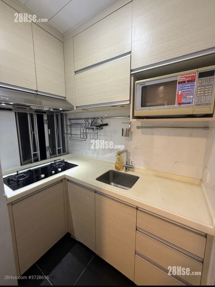 Ka Wing Building Rental 2 Bedrooms , 1 Bathroom 382 ft²