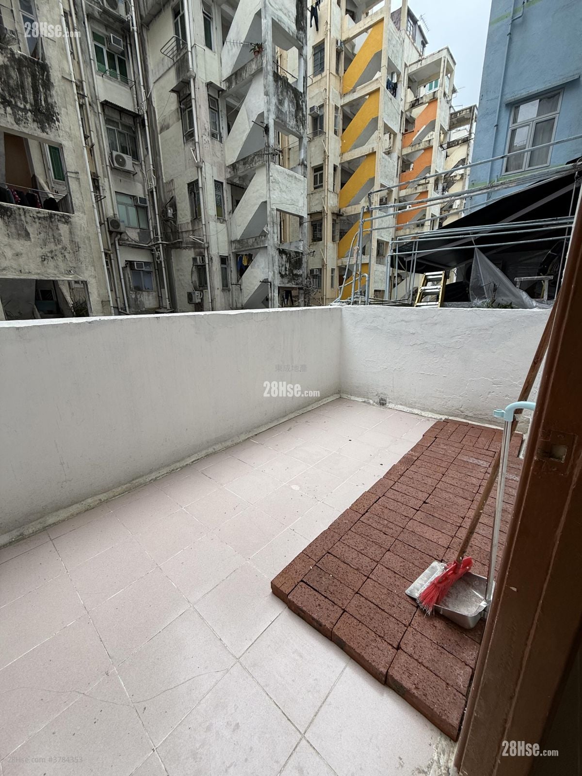 中南大厦 售盘 2 房 , 1 浴室 329 平方尺