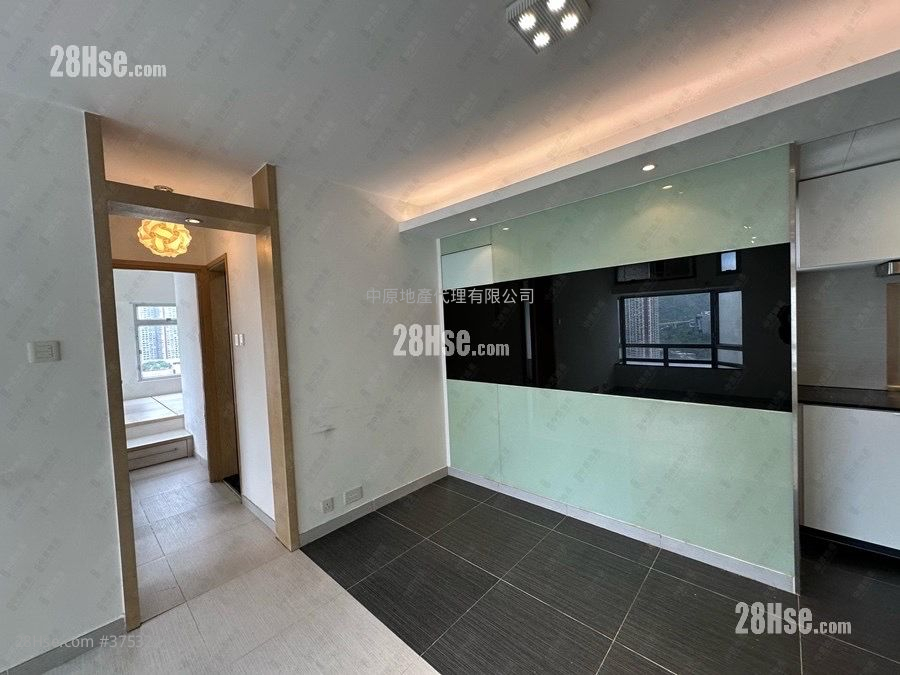 Greenfield Garden Sell 2 Bedrooms , 1 Bathroom 448 ft²