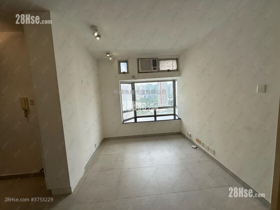 Greenfield Garden Sell 2 Bedrooms , 1 Bathroom 448 ft²