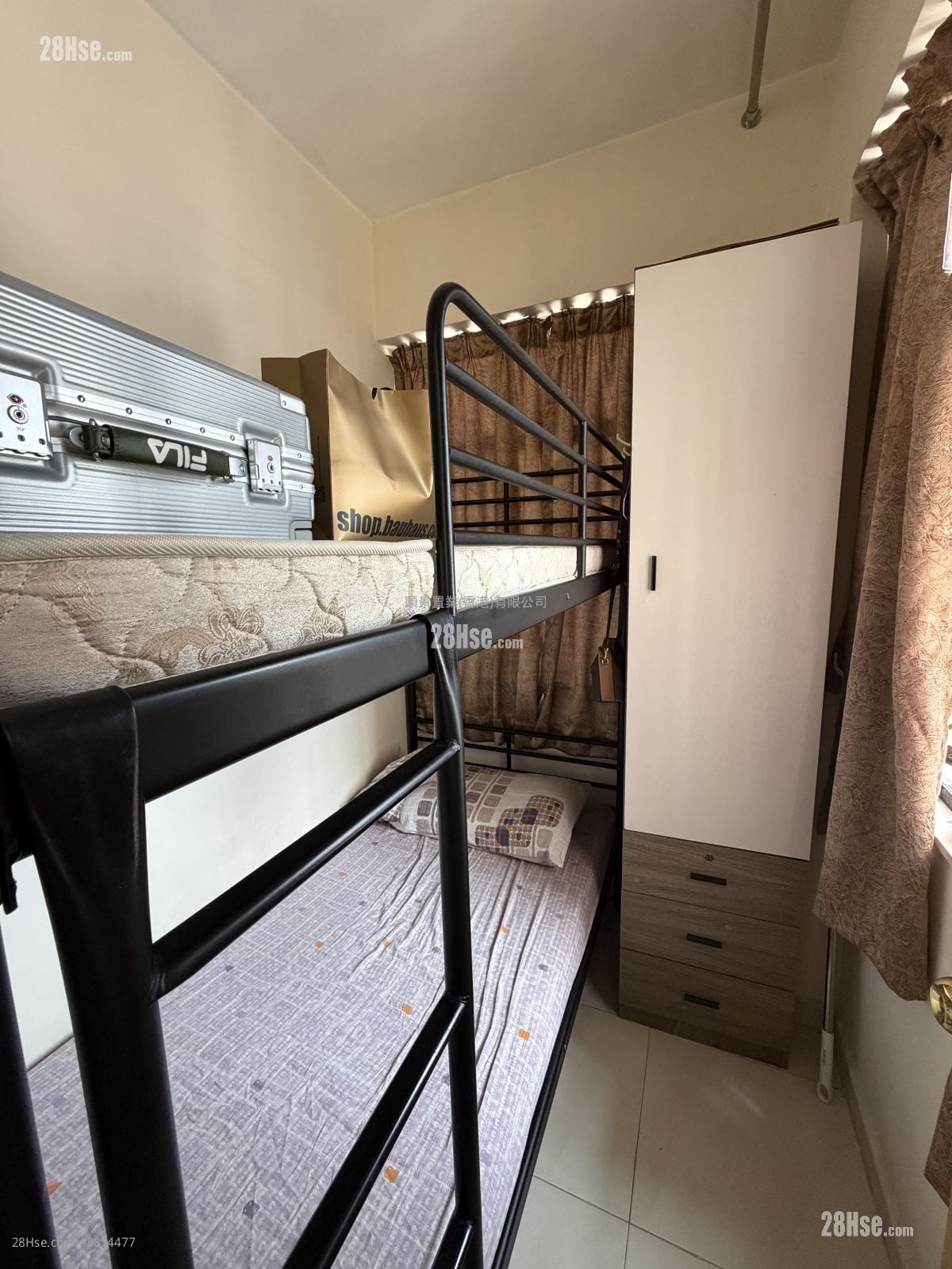 德昌大厦 租盘 2 房 , 1 浴室 215 平方尺