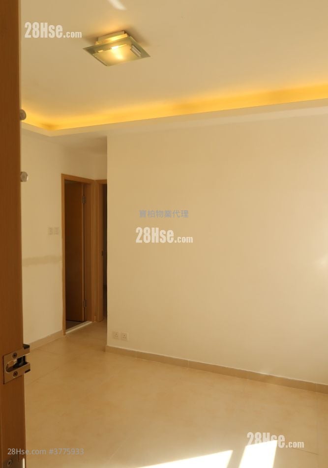 Jade Lotus Garden Sell 2 Bedrooms , 1 Bathroom 330 ft²