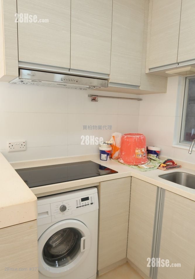 Jade Lotus Garden Sell 2 Bedrooms , 1 Bathroom 330 ft²