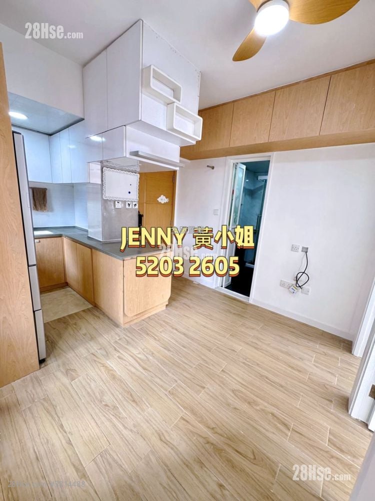 Hung Wai Building Sell 2 Bedrooms , 1 Bathroom 306 ft²