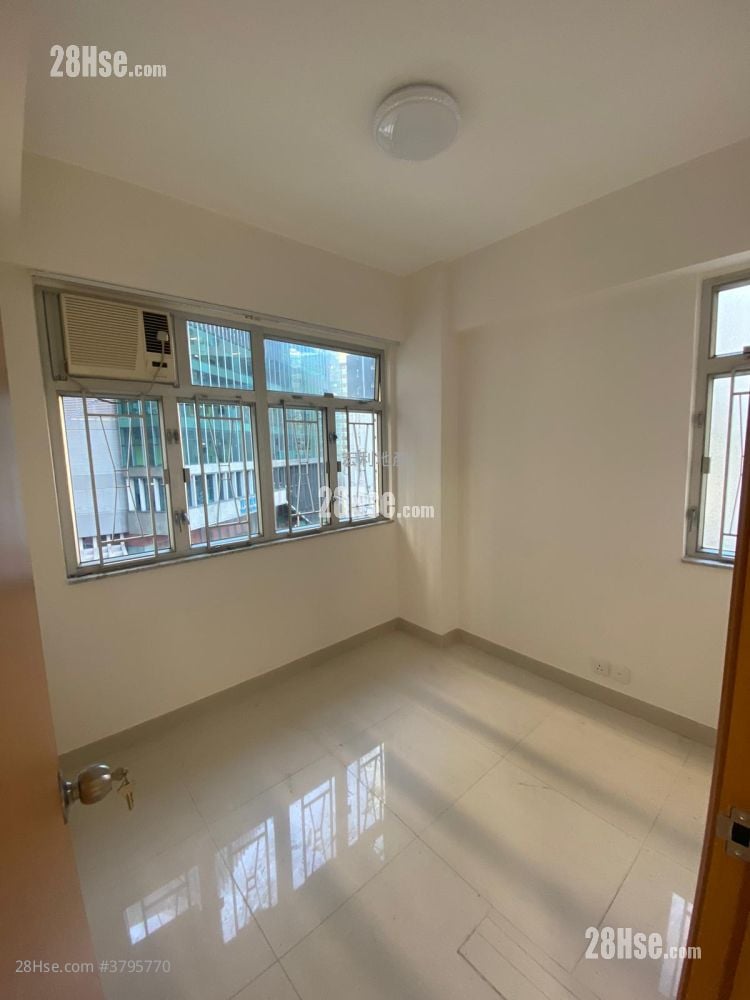 华泰大厦 租盘 2 房 , 1 浴室 367 平方尺