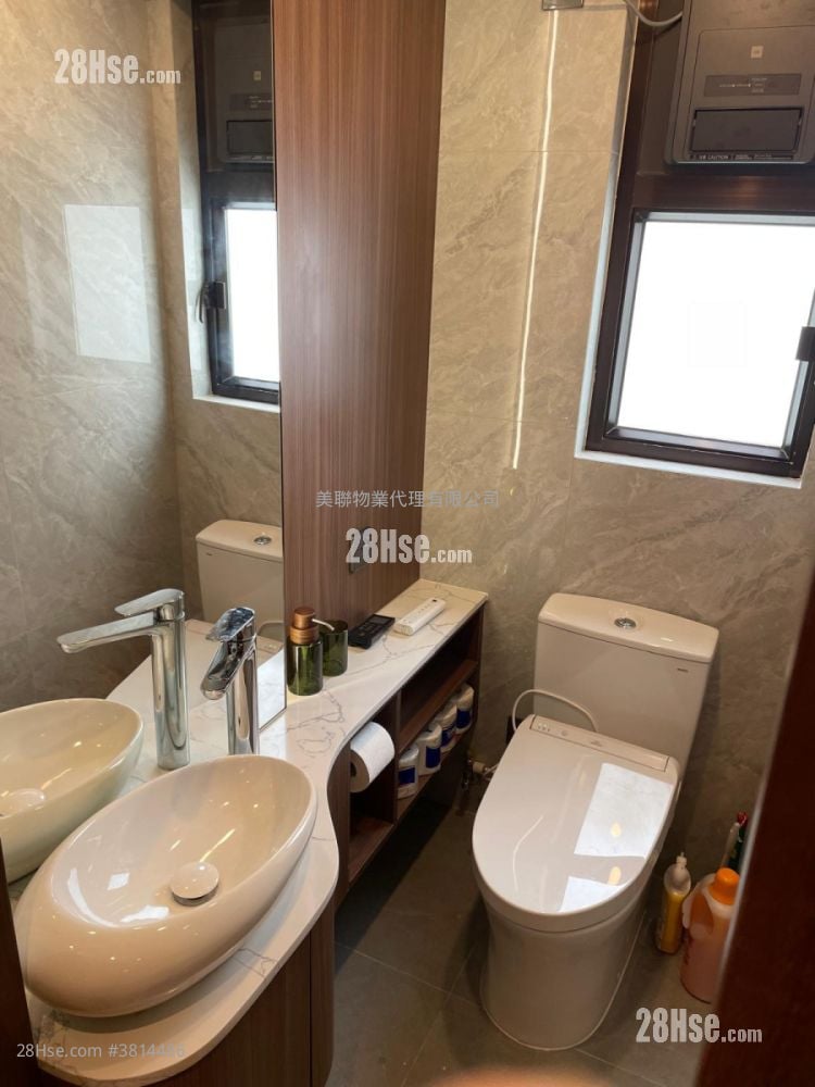 Parc Oasis Sell 2 Bedrooms , 2 Bathrooms 566 ft²