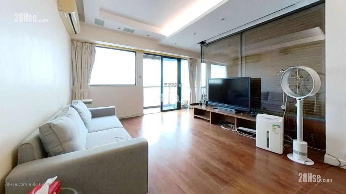 Beauty Court Sell 3 Bedrooms , 2 Bathrooms 1,350 ft²