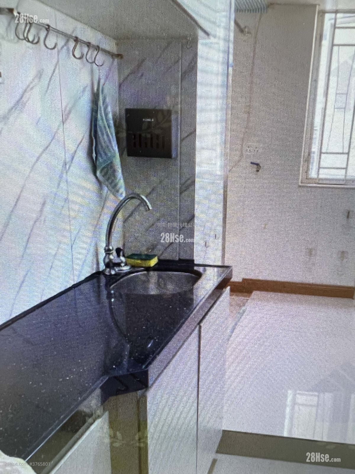 Ming Tong Building Sell 347 ft²