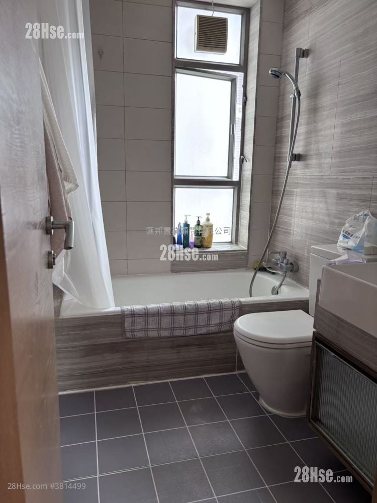 缙城峰 租盘 2 房 , 1 浴室 554 平方尺