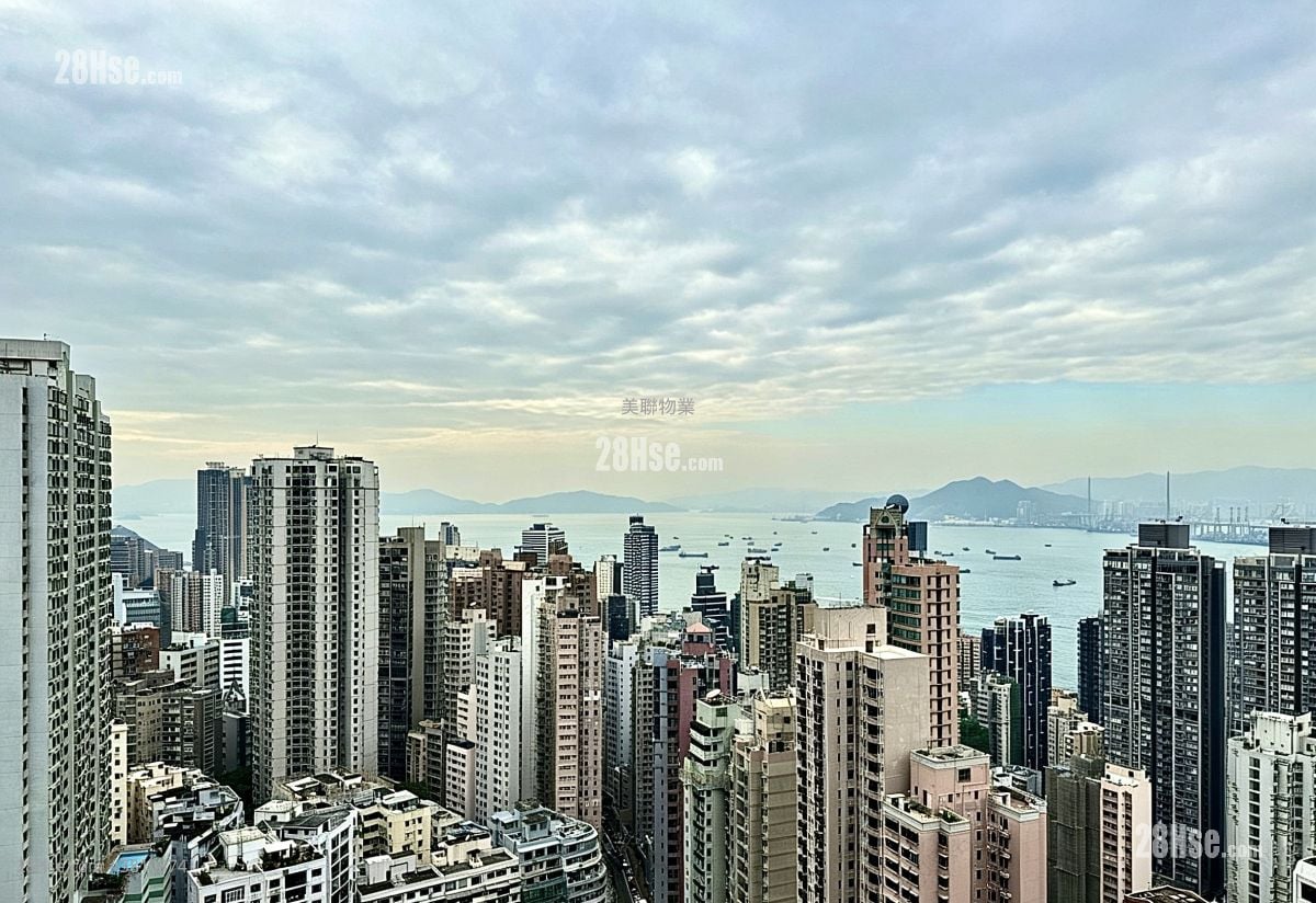 Beauty Court Sell 3 Bedrooms , 2 Bathrooms 1,350 ft²