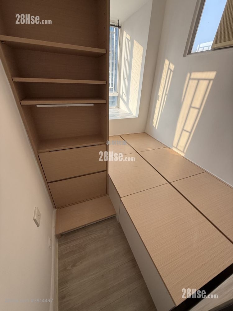 全辉中心 售盘 2 房 , 1 浴室 295 平方尺