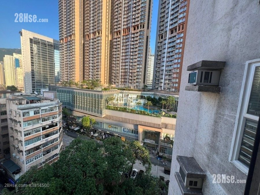 Yue Xiu Plaza Sell 469 ft²