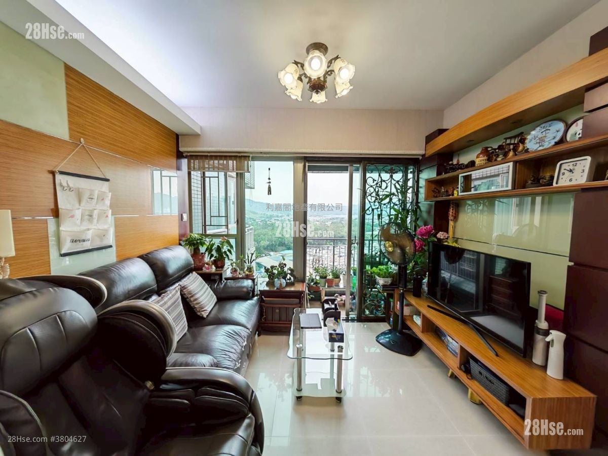 Yoho Town Sell 3 Bedrooms 637 ft²