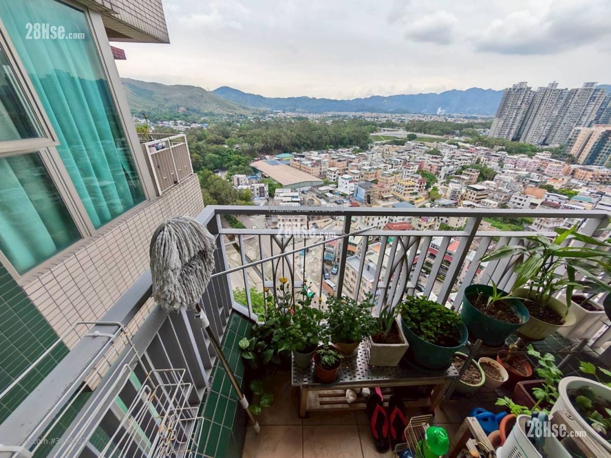 Yoho Town Sell 3 Bedrooms 637 ft²