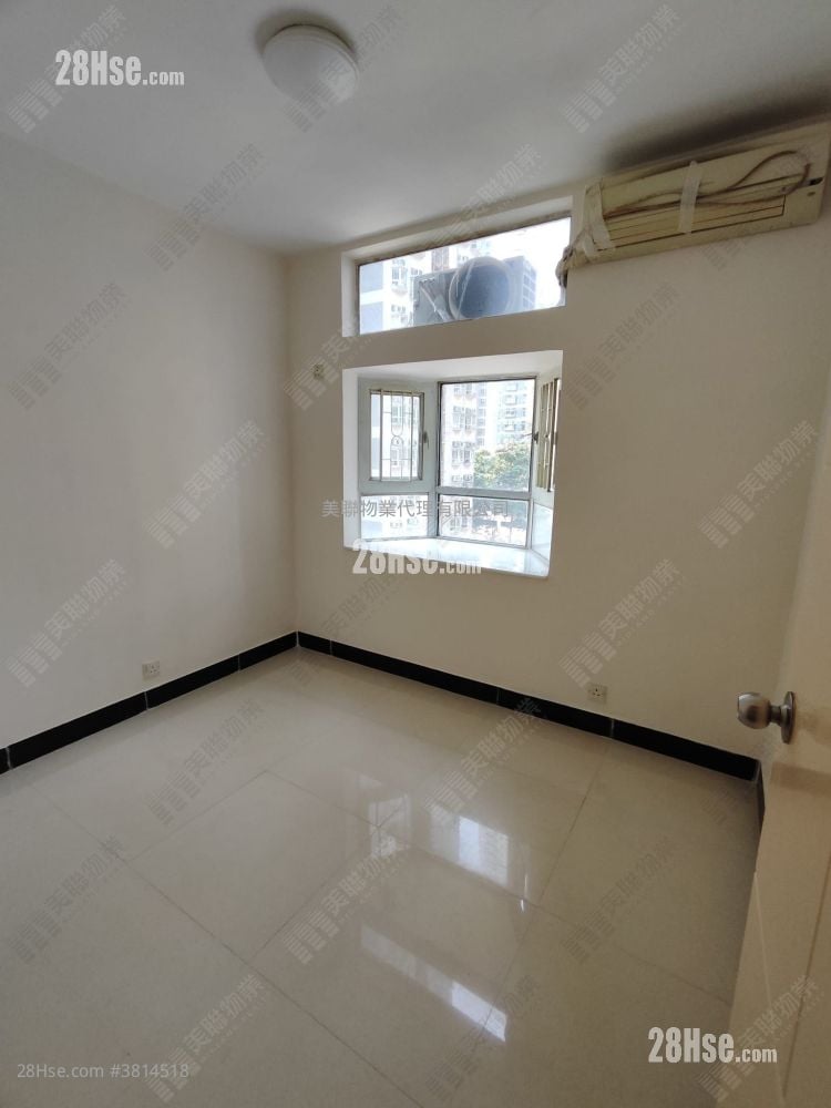 Riviera Gardens Sell 3 Bedrooms 700 ft²