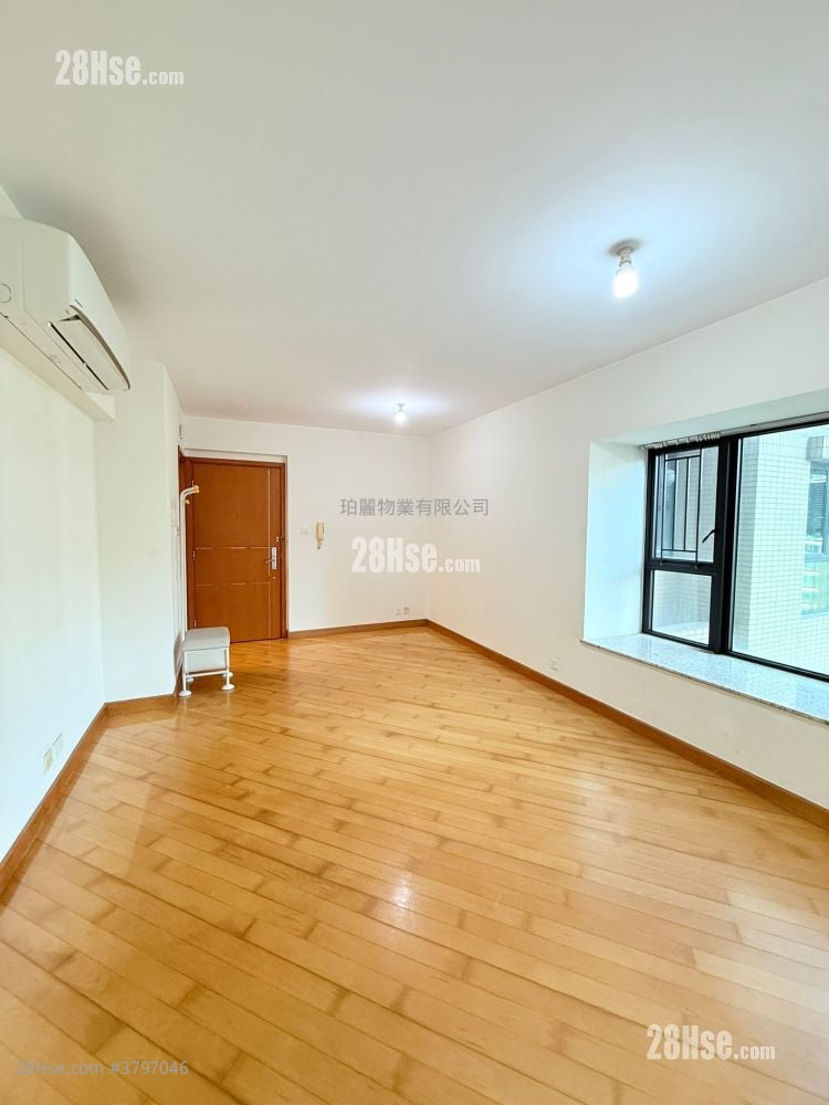 Park Island Sell 2 Bedrooms , 1 Bathroom 490 ft²