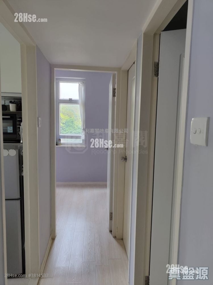 Laichikok Bay Garden Sell 2 Bedrooms , 1 Bathroom 426 ft²