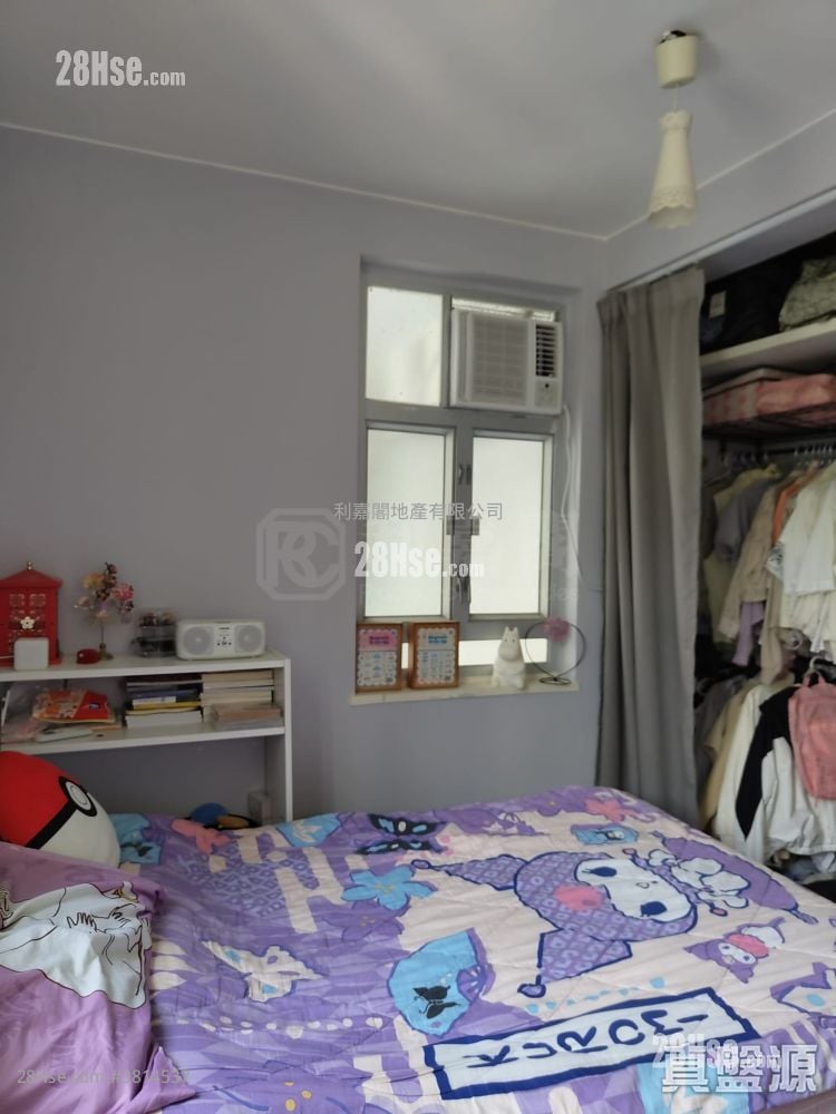 Laichikok Bay Garden Sell 2 Bedrooms , 1 Bathroom 426 ft²