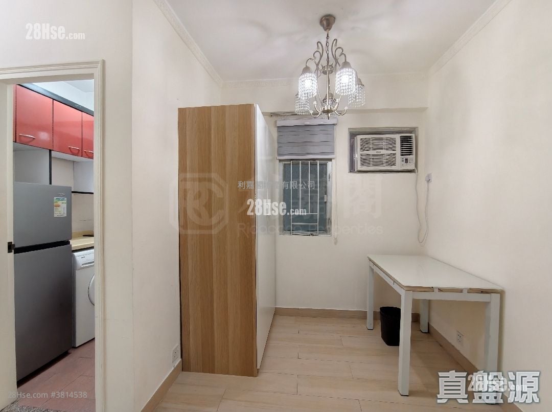 Flora Plaza Sell 2 Bedrooms , 1 Bathroom 413 ft²