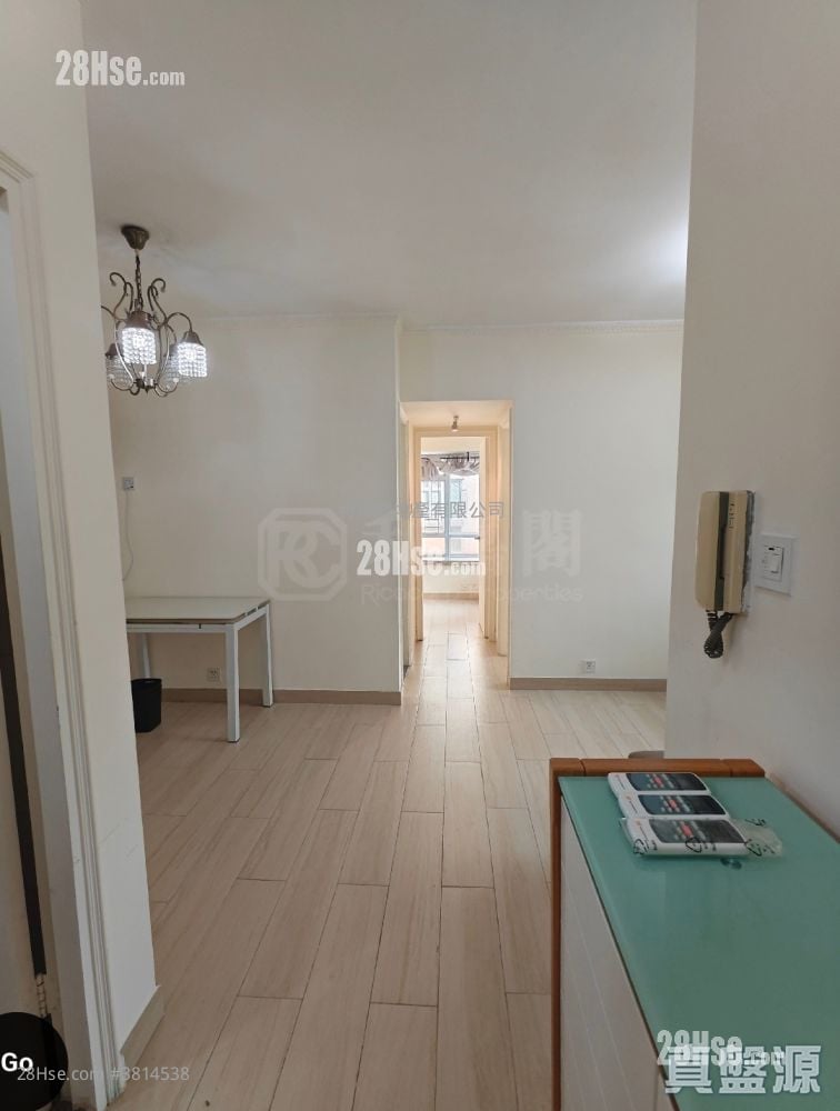 Flora Plaza Sell 2 Bedrooms , 1 Bathroom 413 ft²