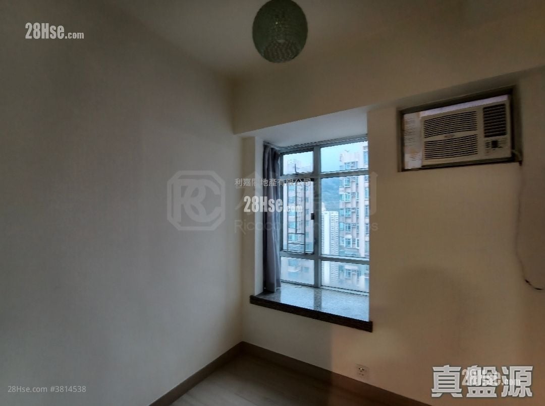 Flora Plaza Sell 2 Bedrooms , 1 Bathroom 413 ft²