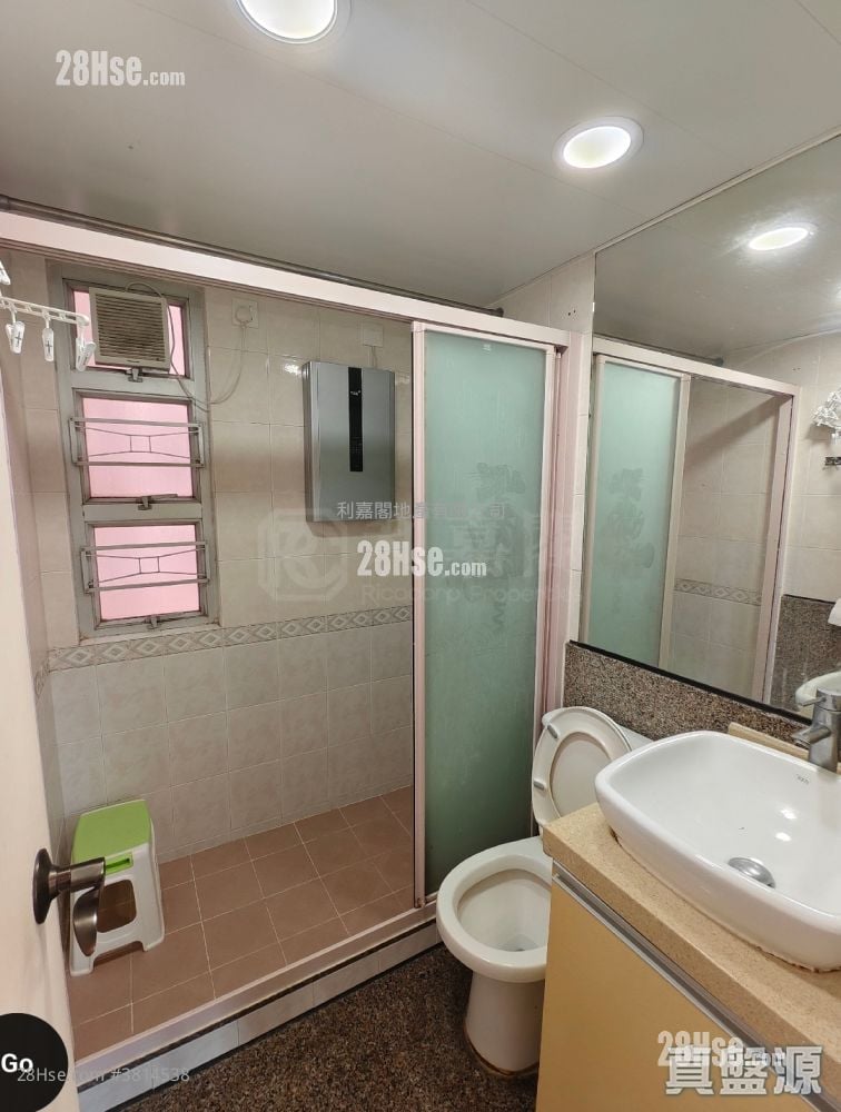 Flora Plaza Sell 2 Bedrooms , 1 Bathroom 413 ft²